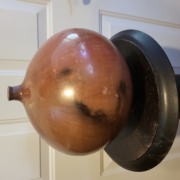 BEAUTIFUL Burnished Hand Thrown Pottery Vase - Picture 4 of 11